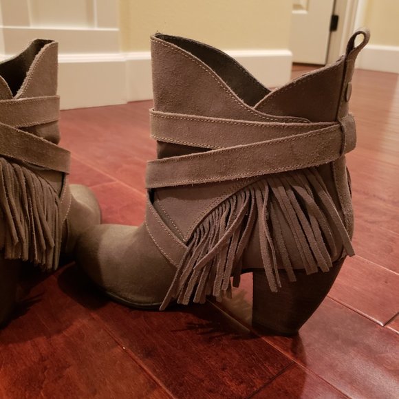 Naughty Monkey size 8.5 ankle boot - Picture 5 of 10